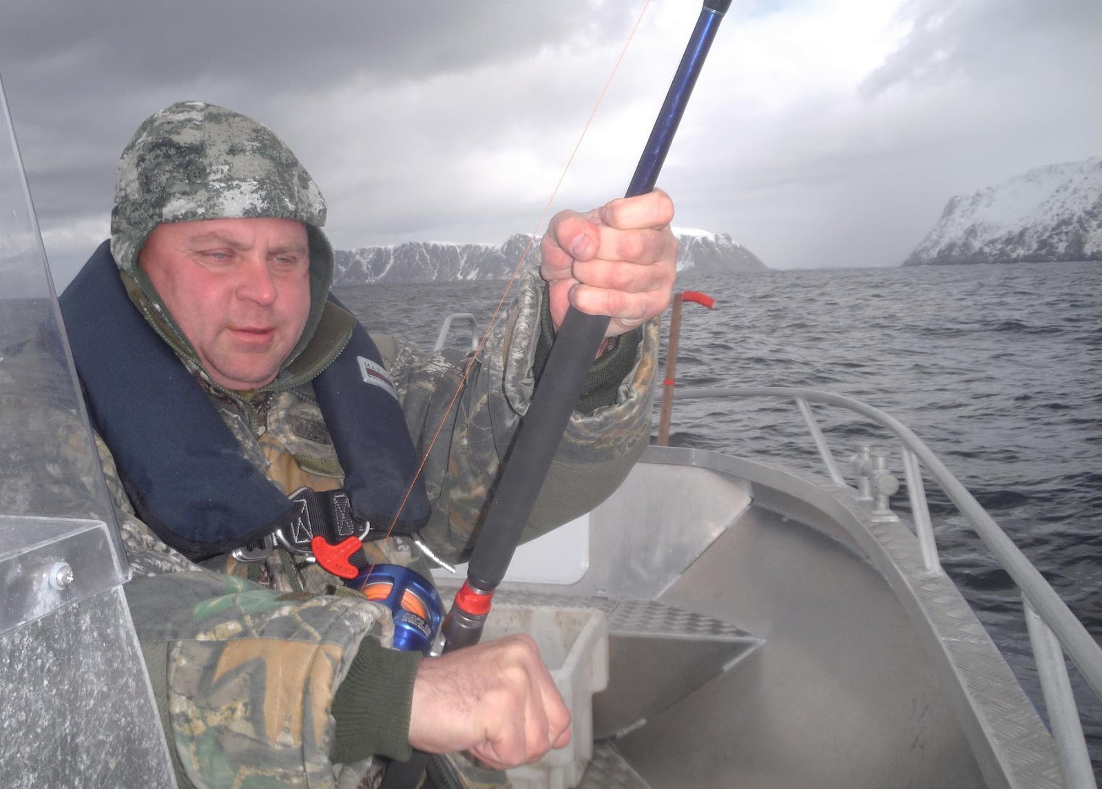 Рыболовное снаряжение для морской рыбалки 